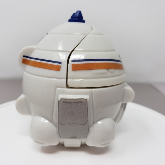 Alisha Piloting 2022 McDonald's  Happy Meal Toy - Picture 16 of 17